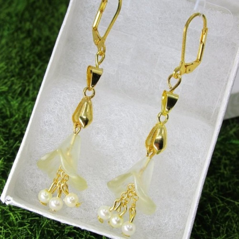 18K Gold Plated Flower Earrings W/dangling pearls